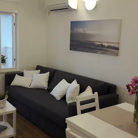 Apartman S Pogledom Zdrelac Exterior photo