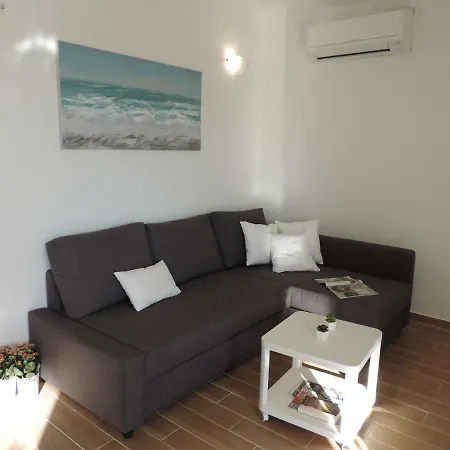 Apartman S Pogledom Zdrelac Exterior photo