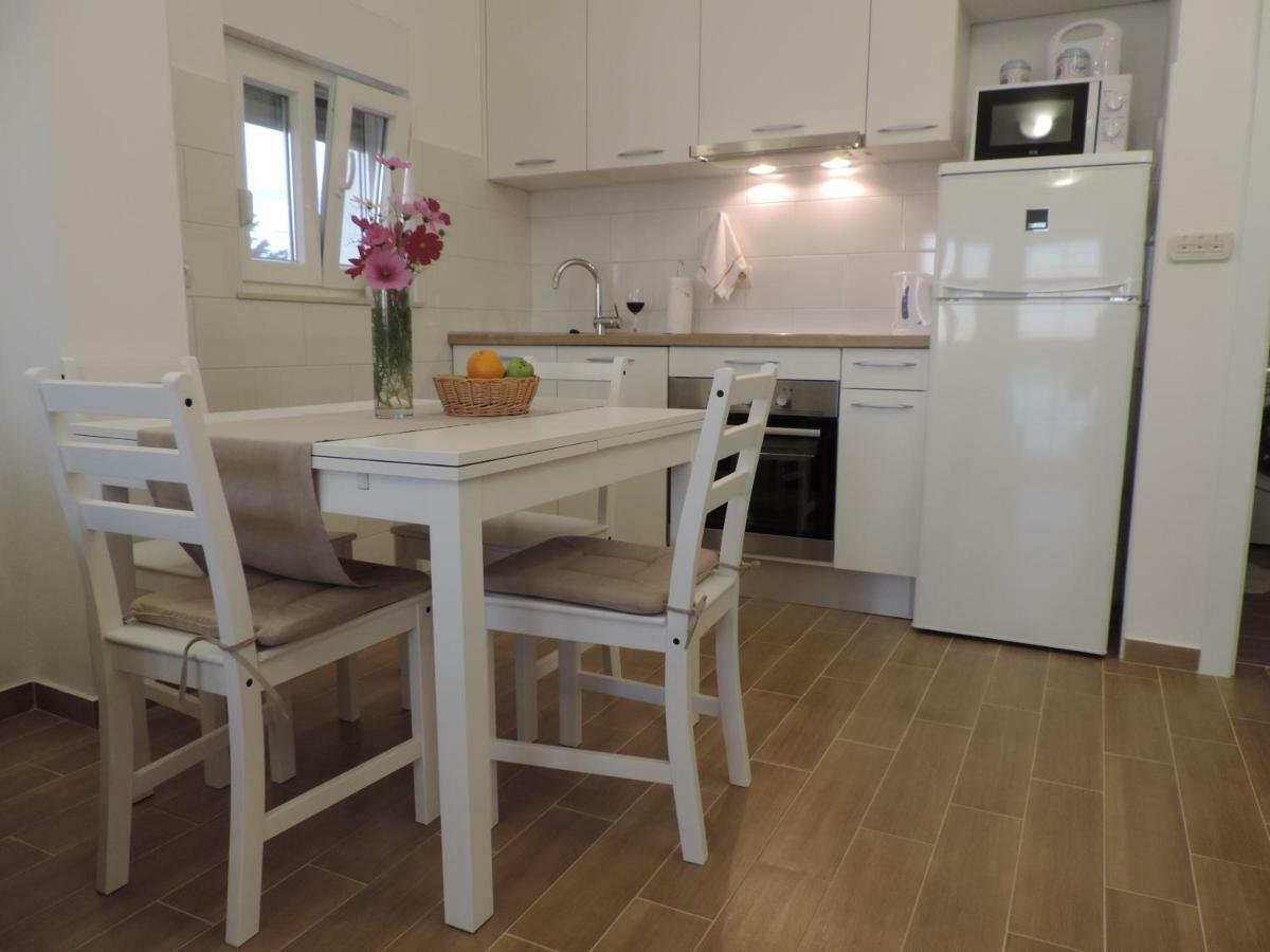 S Pogledom Apartment