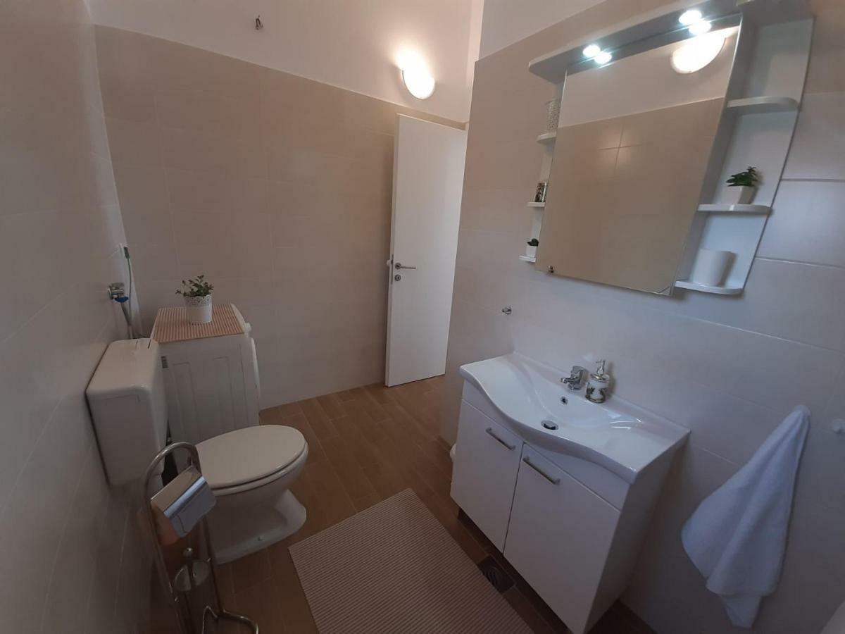 Apartment S Pogledom *